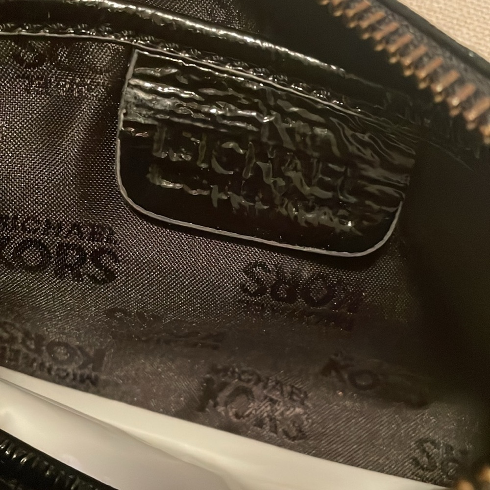 Michael Kors cosmetic pouch - Picture 8 of 8